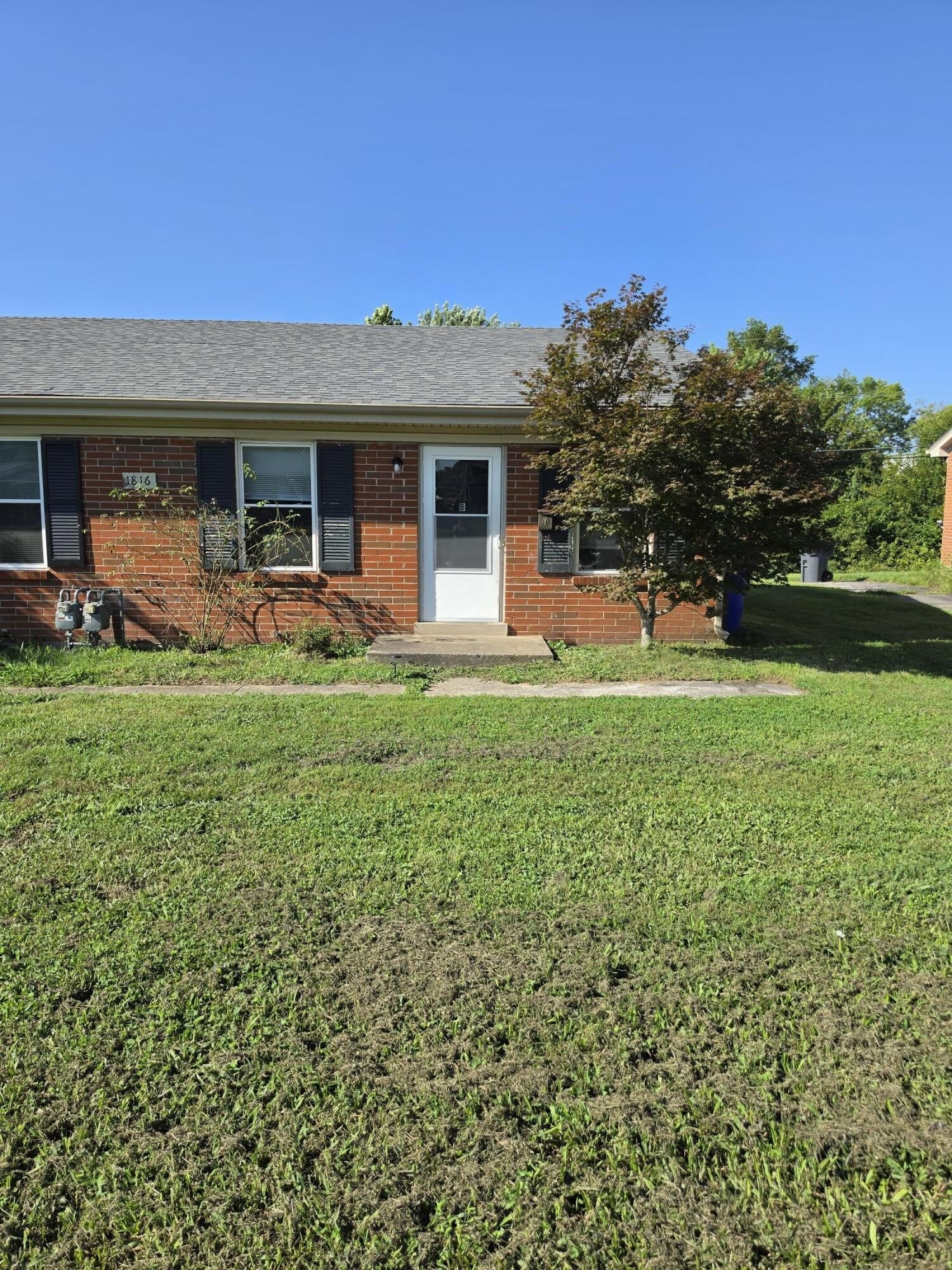 1816 Chatsworth Drive – photo 1