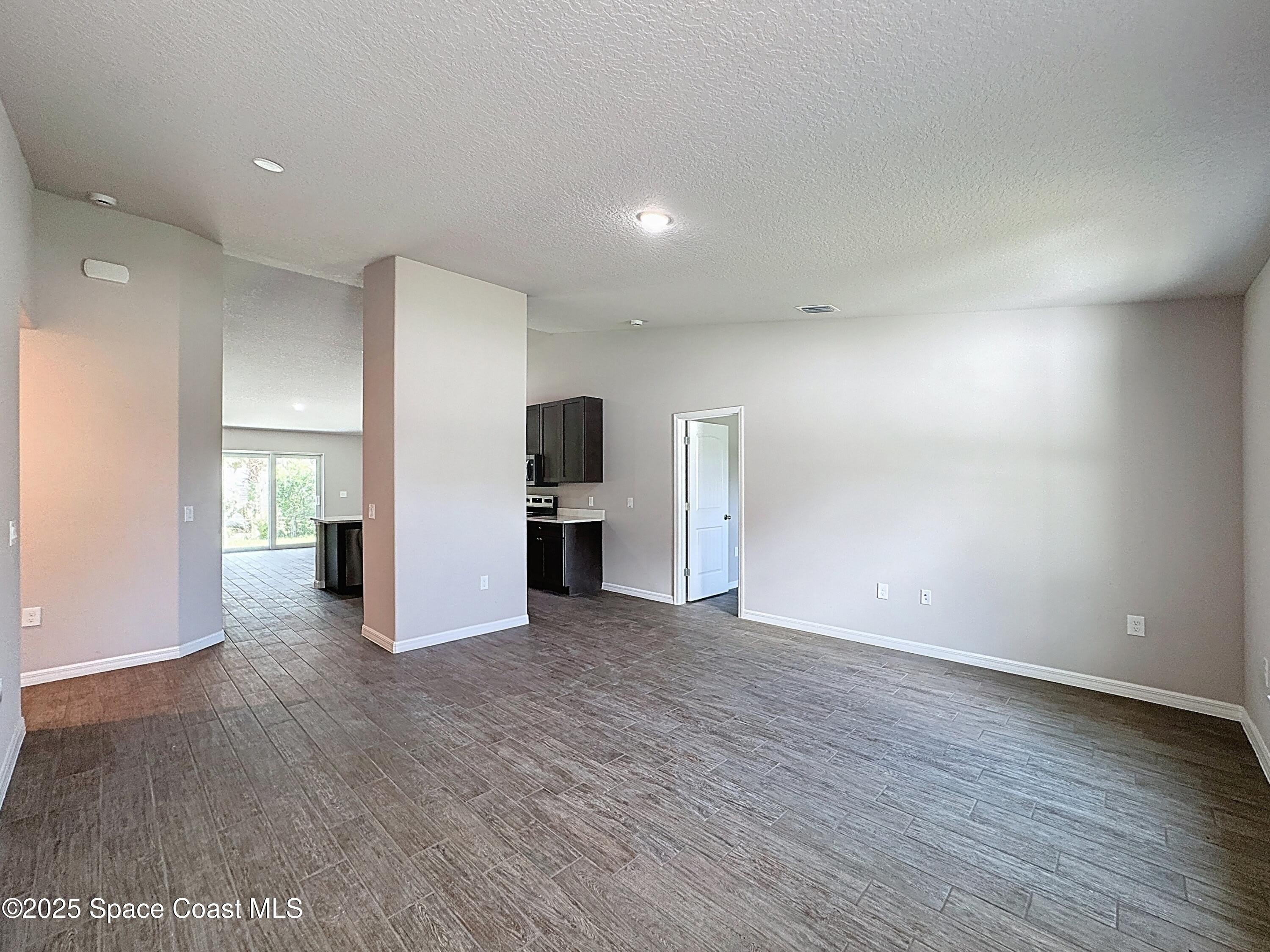 144 Roosevelt Street – photo 5
