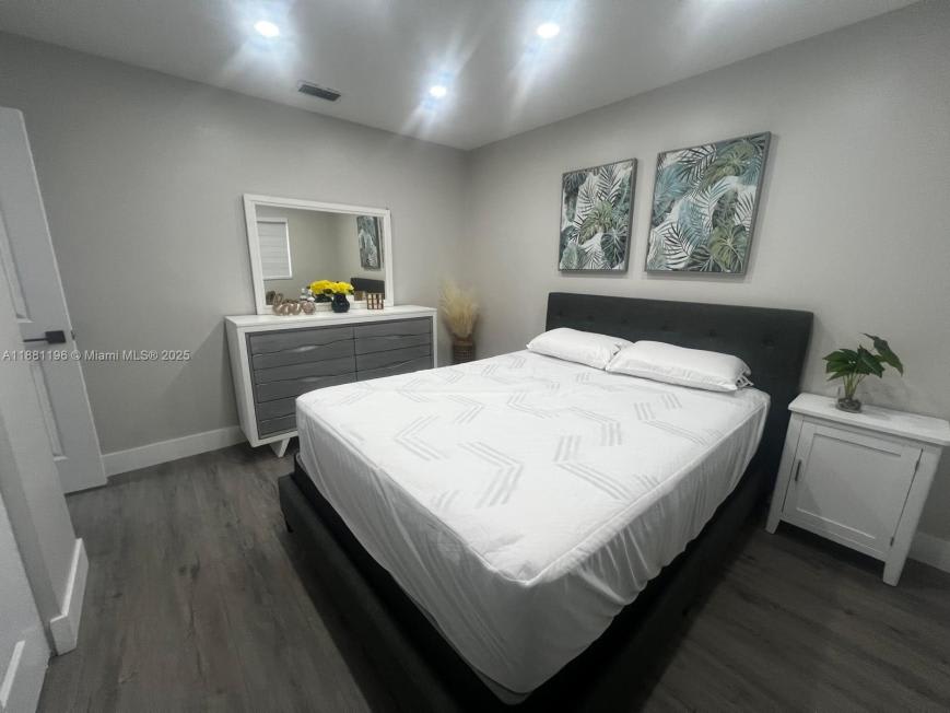 201 Columbus Pkwy – photo 5