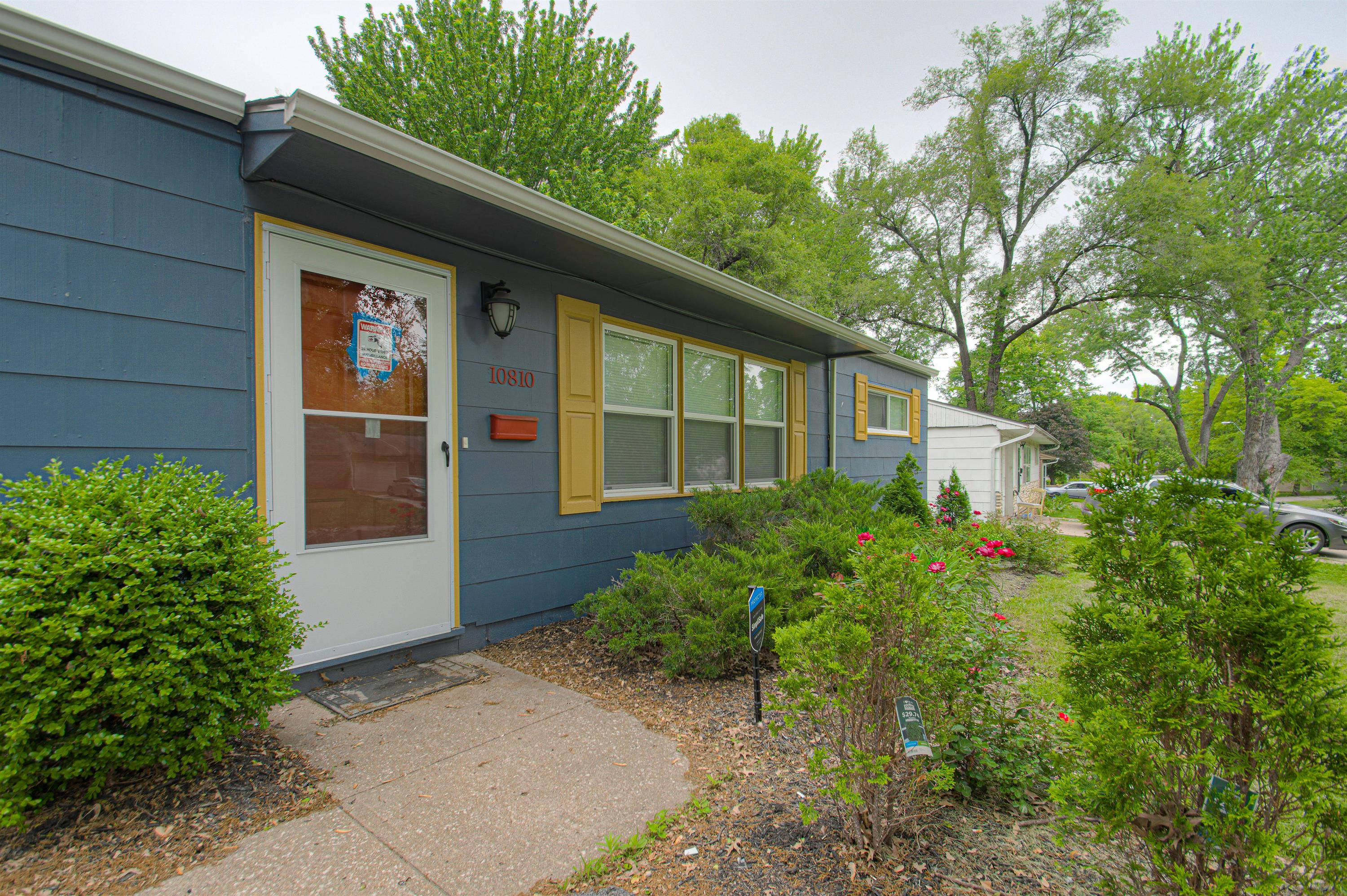 10810 Ewing Avenue – photo 2