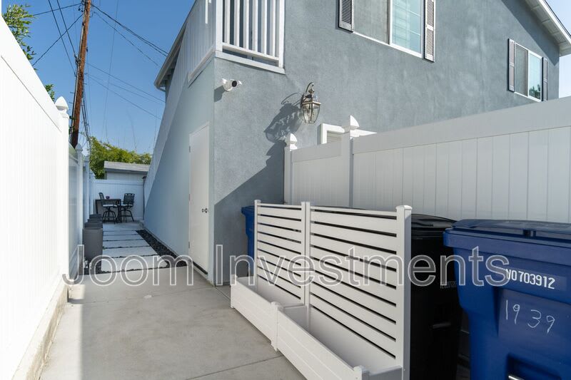 1668 Belford Ave – photo 2