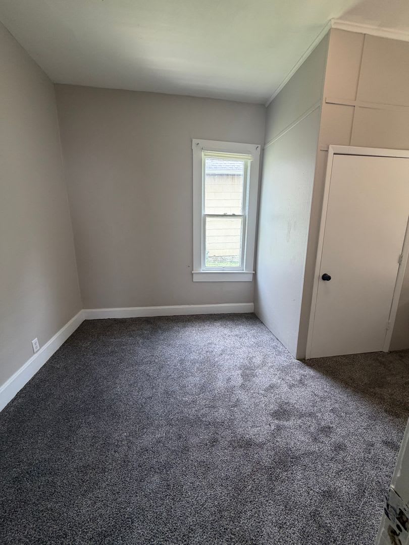 3 Bedroom One Bath! – photo 5