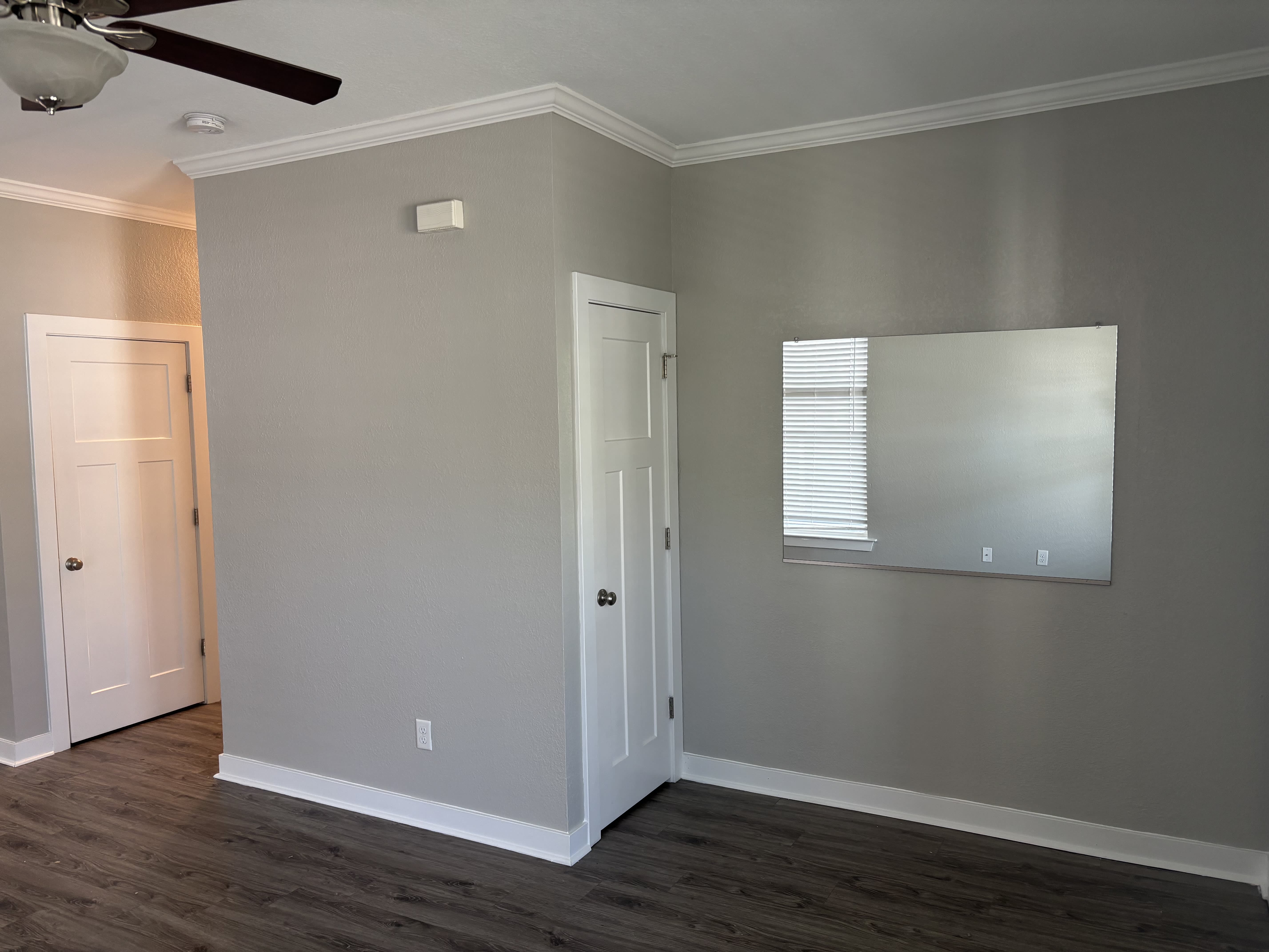 9288 Buckman Avenue – photo 5
