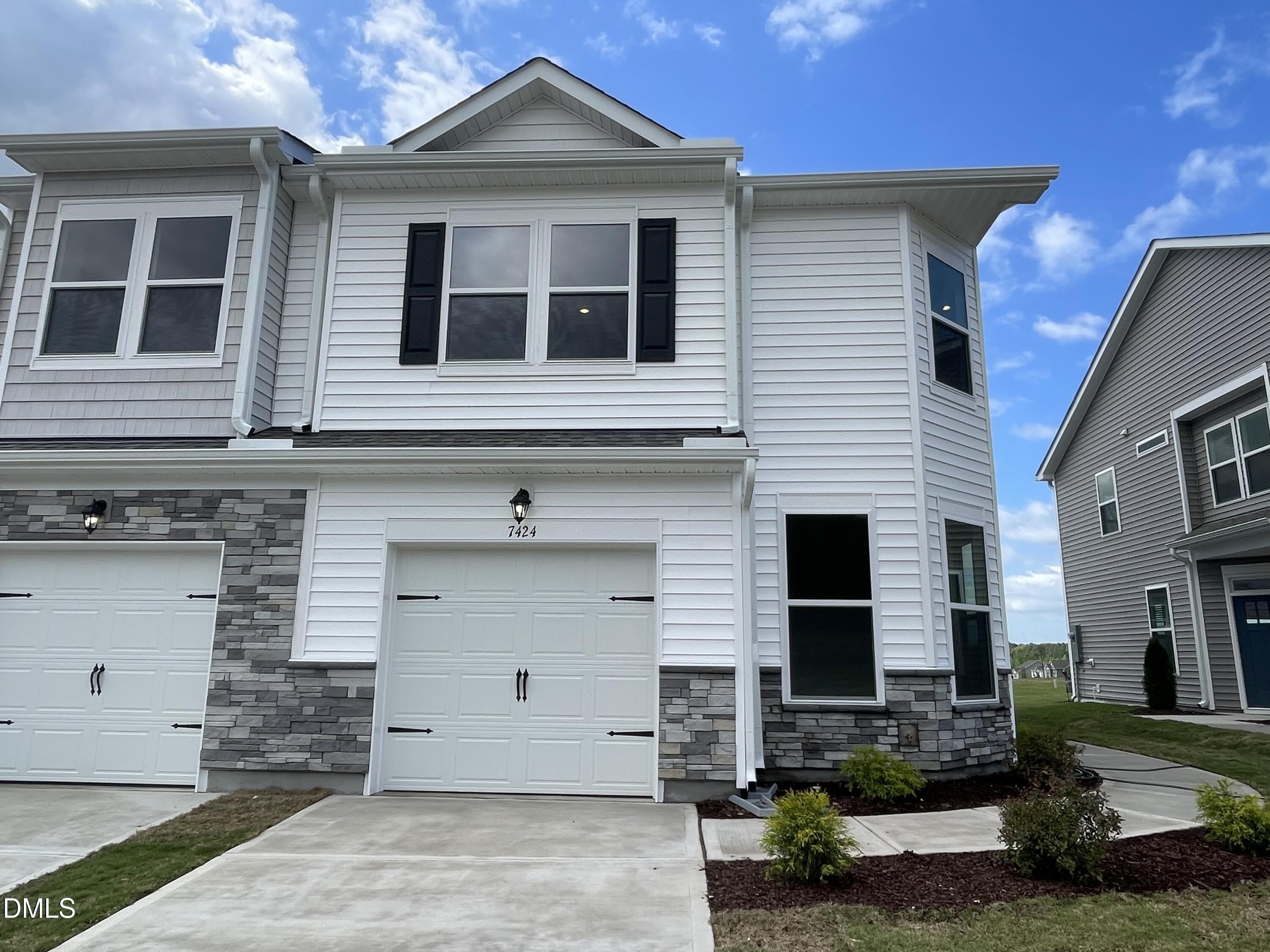 7424 Bourbon Briar Drive – photo 2
