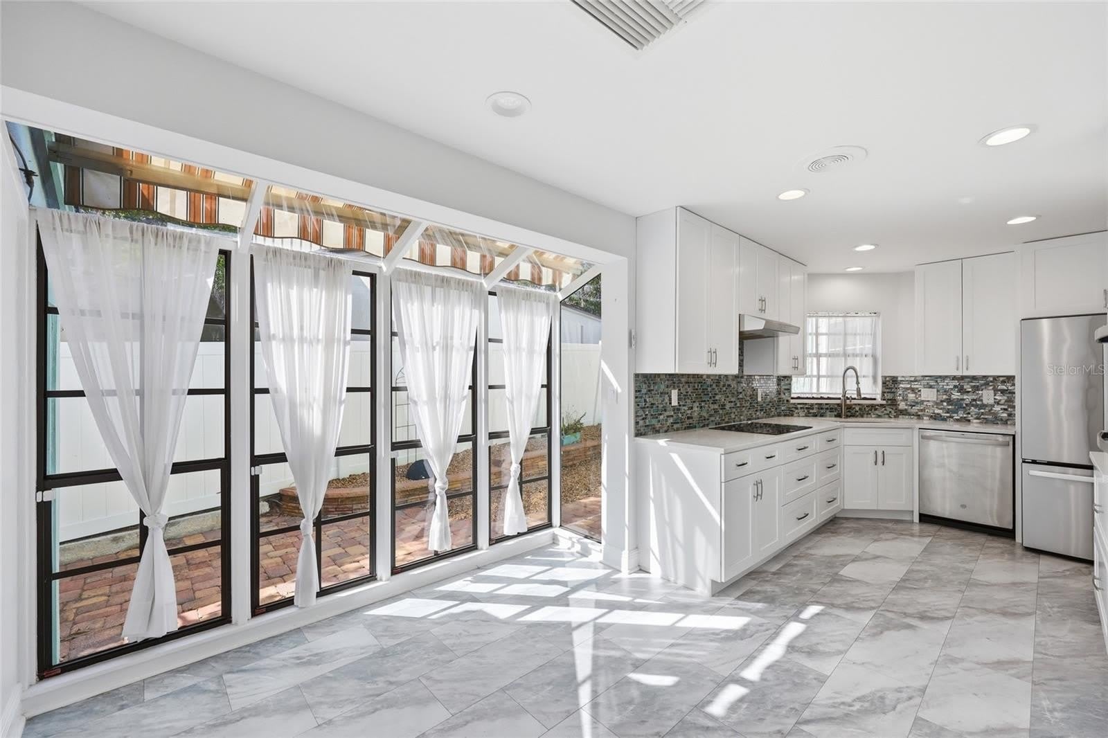 17 HIBISCUS Court – photo 2