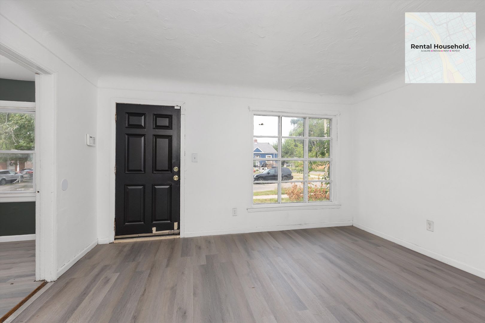 Cozy & Comfortable 2 Bedroom Home-Move In Ready!! – photo 2