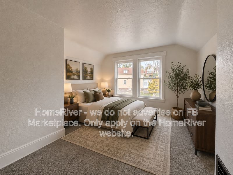 302 Mathews Ave – photo 5