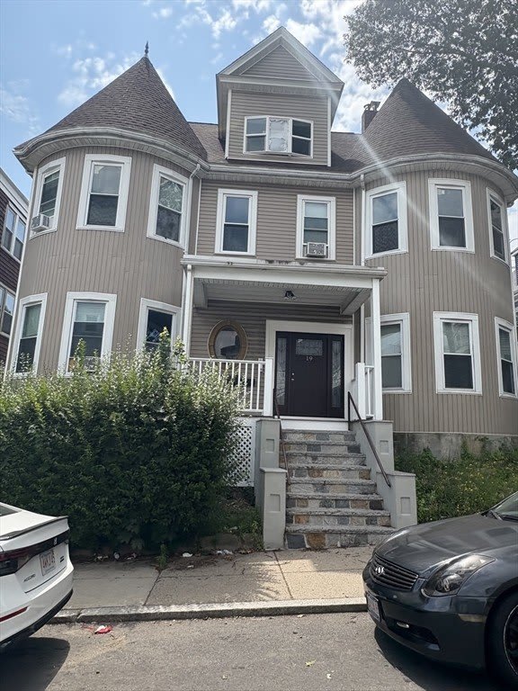 19 Wolcott St 3 – photo 2