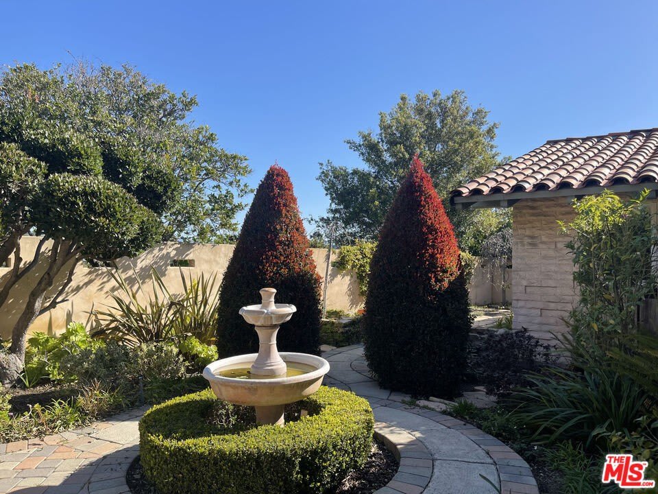 10723 Stradella Ct – photo 3