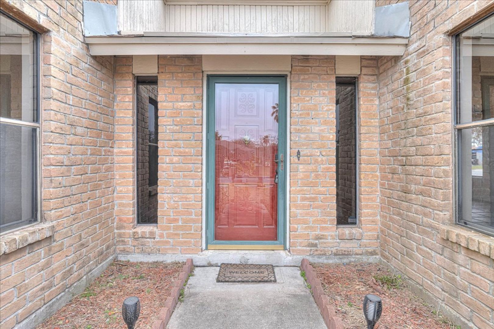 985 Crossbill 3 Bed 2 Bath 2095 Month – photo 2