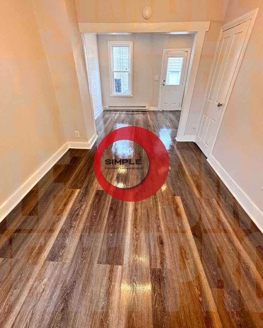 3 bedroom 1 bath house – photo 4