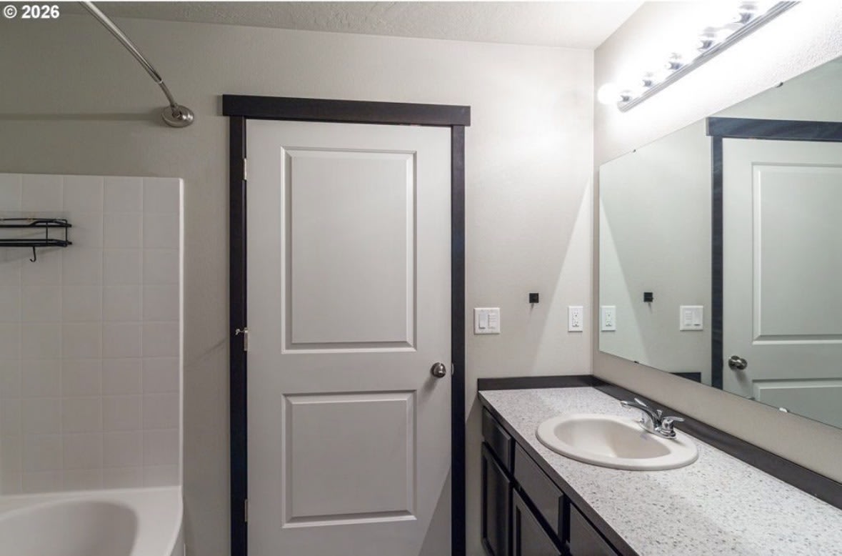 2766 Thrush St. – photo 4