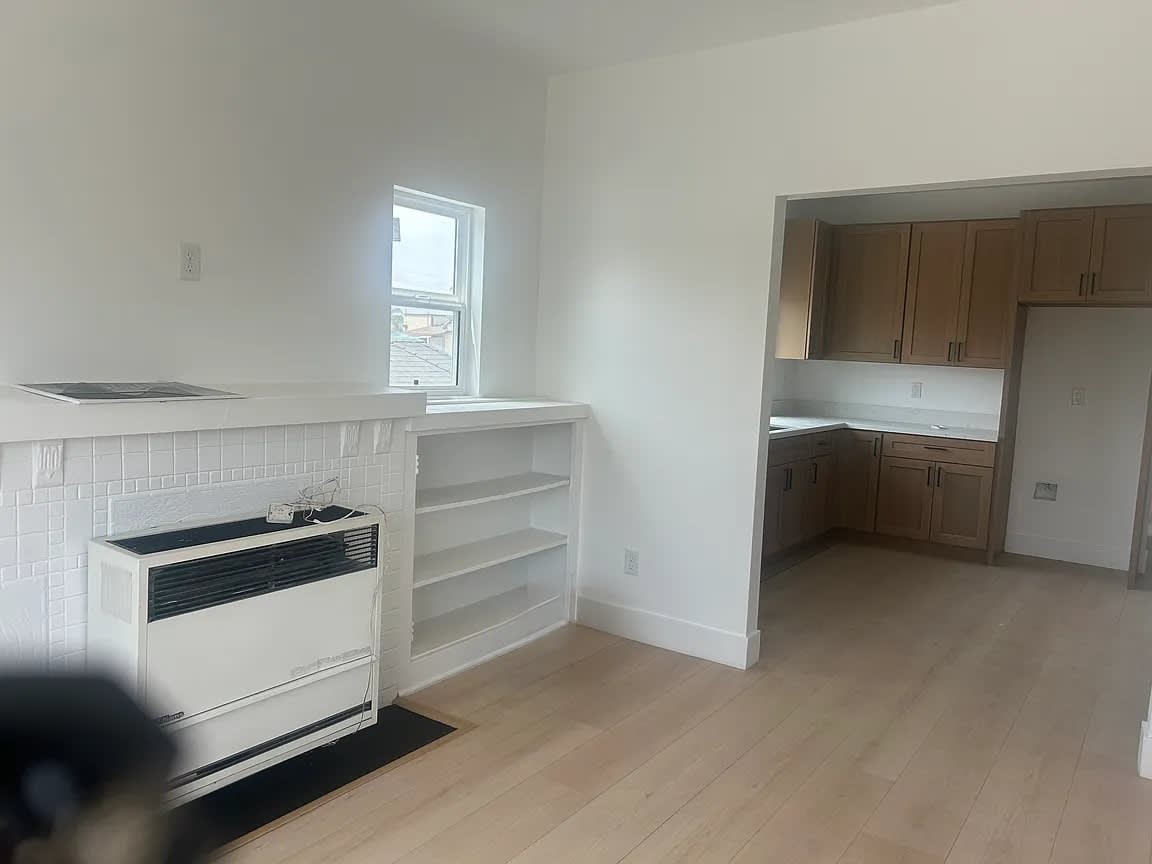 1805 S Berendo St – photo 4