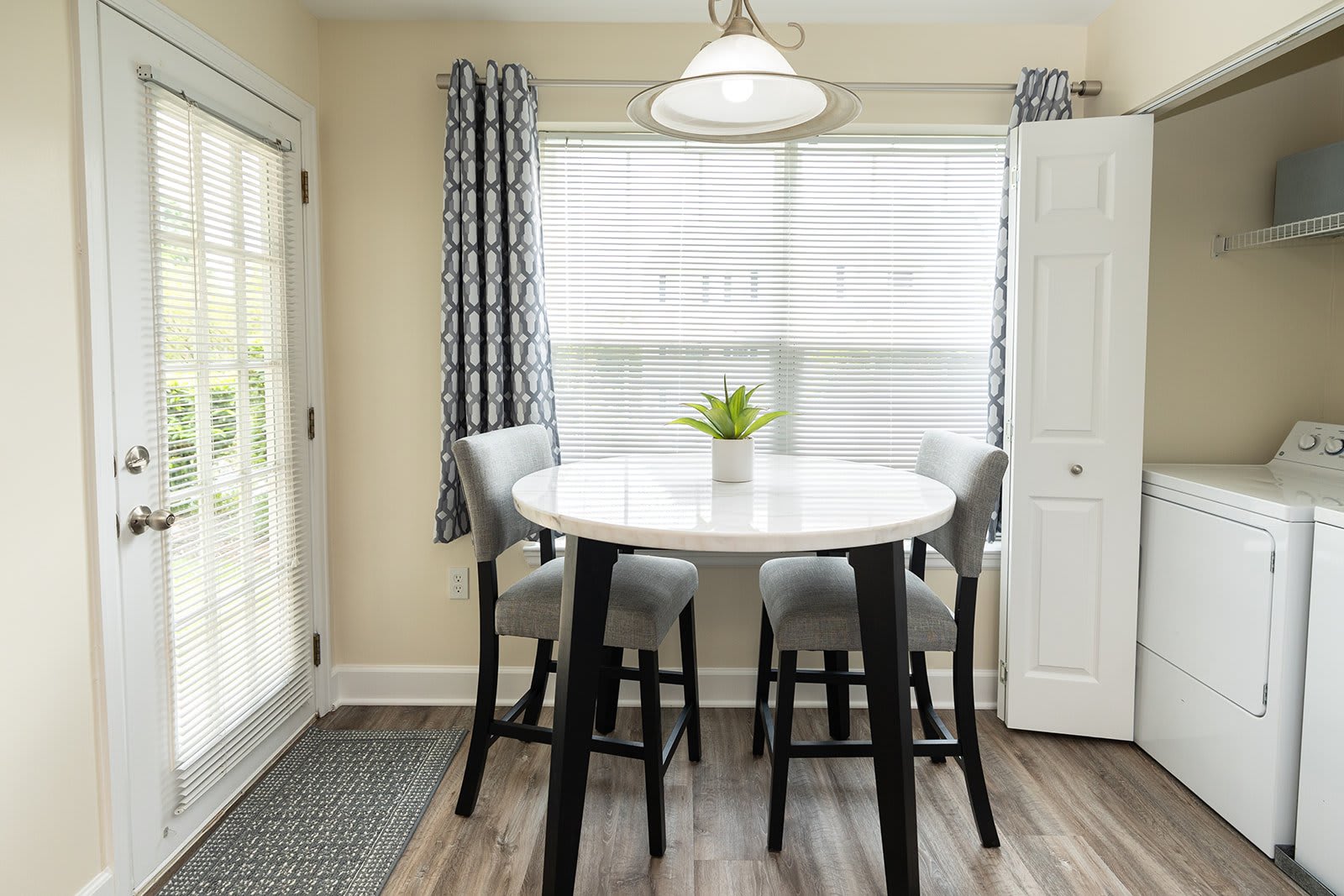 The Summit at Owings Mills Apartments – photo 3