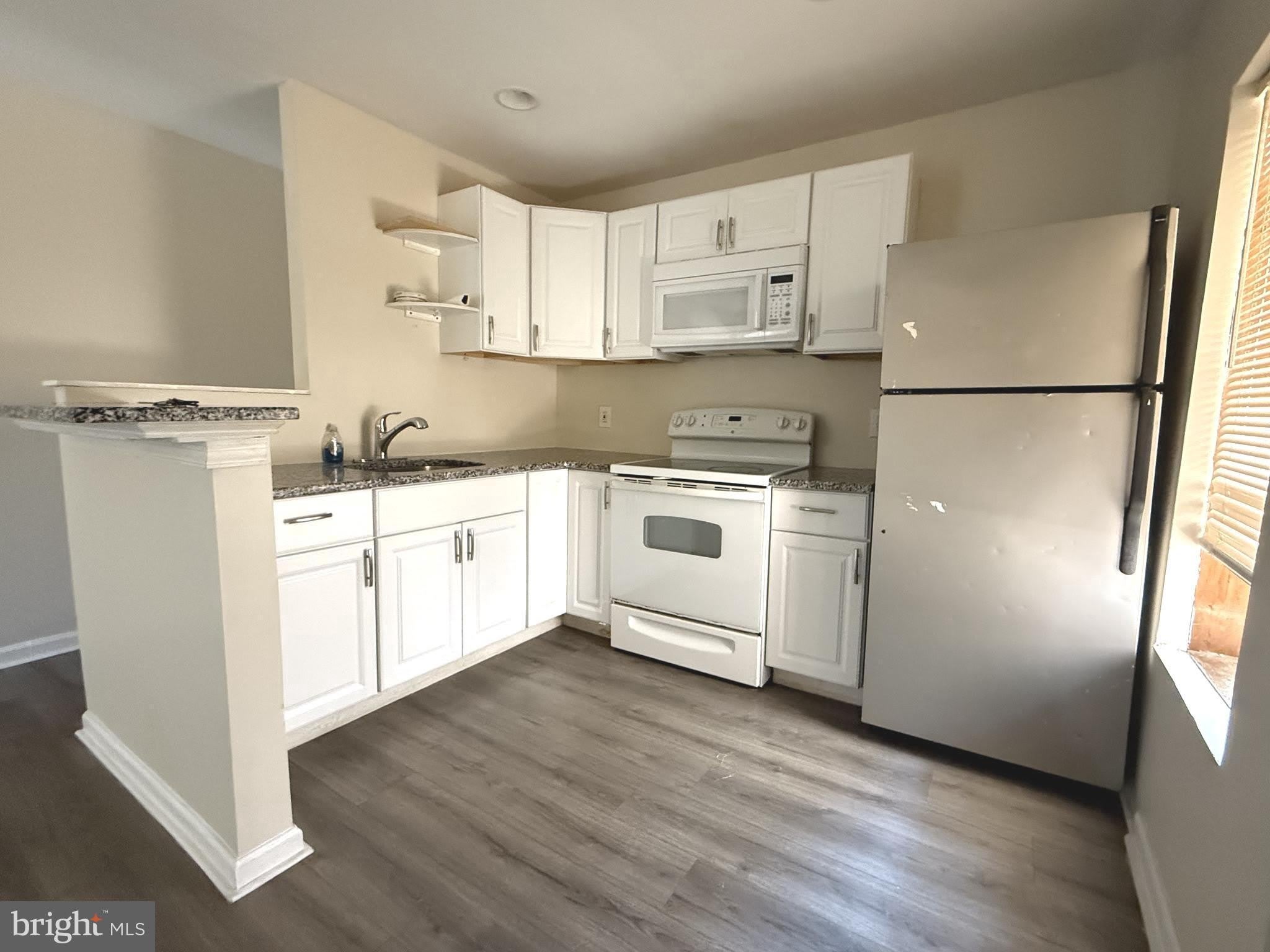 15 W 10TH Street – photo 5