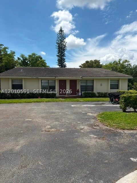 10406 Nw 36Th St – photo 1