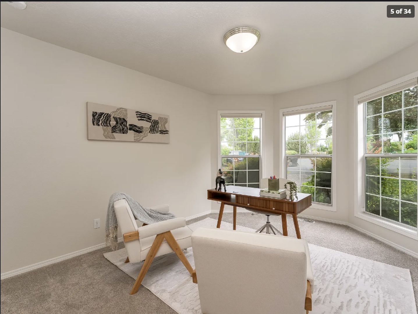Elmonica Luxury! 4BD/3BTH w/ 3-Car Garage + A/C + Oversized Backyard + Pets Welcome! – photo 4