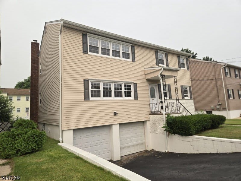832 Dewey St – photo 2