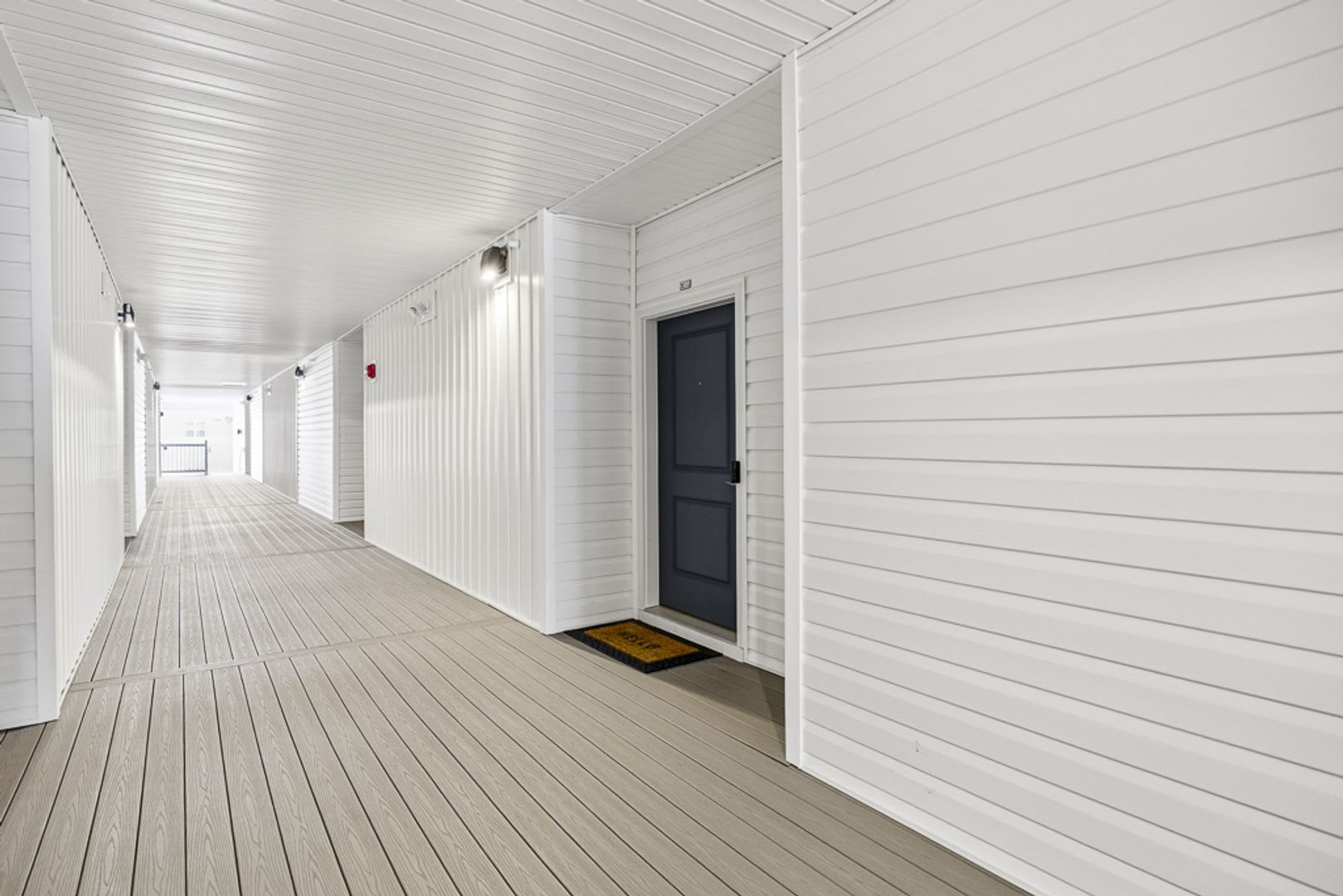 Like-new 2 bedroom, 2 bathroom condo in the desirable Spence Crossing community! – photo 4