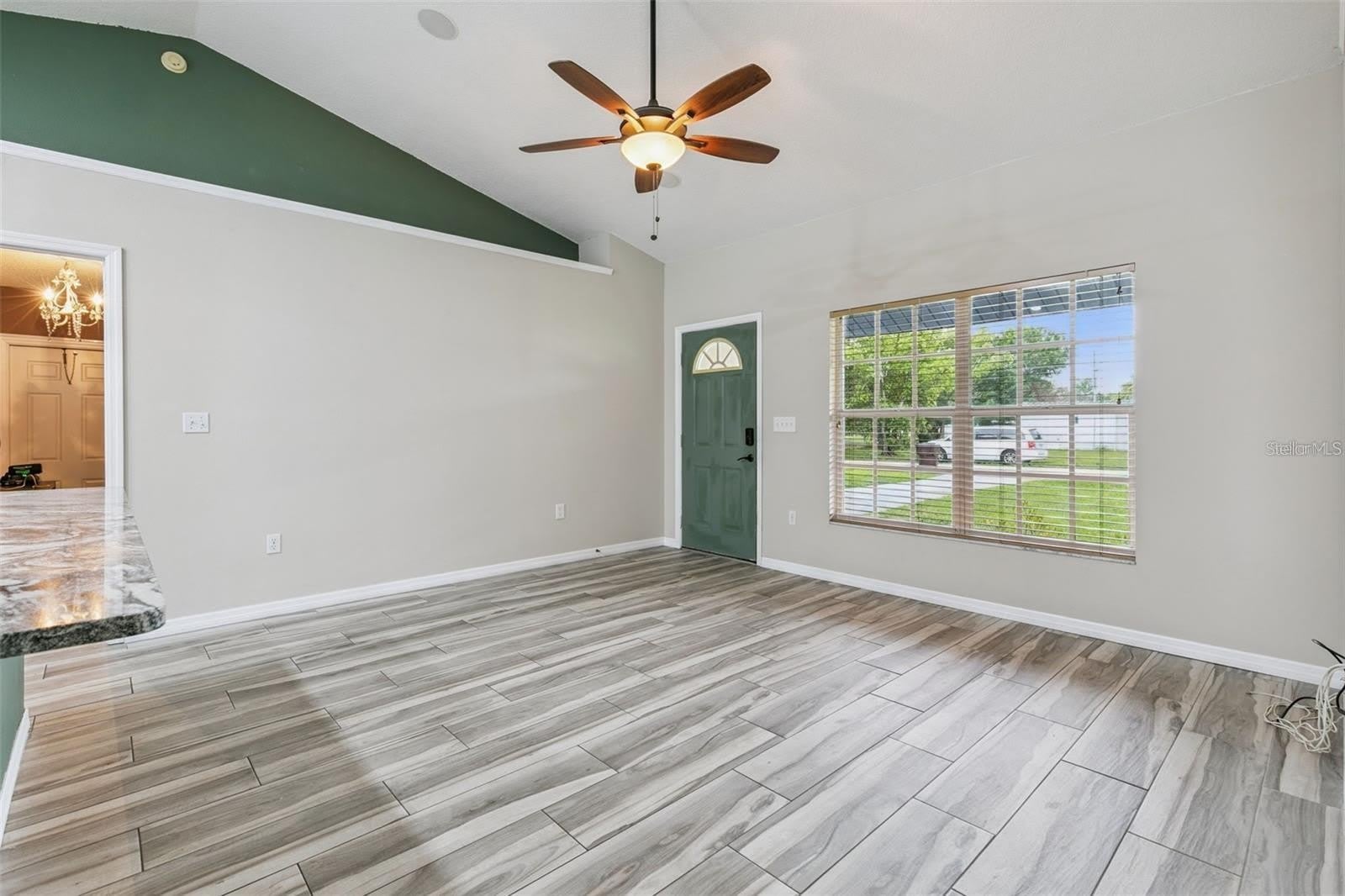1711 CHARLESTON Lane – photo 5