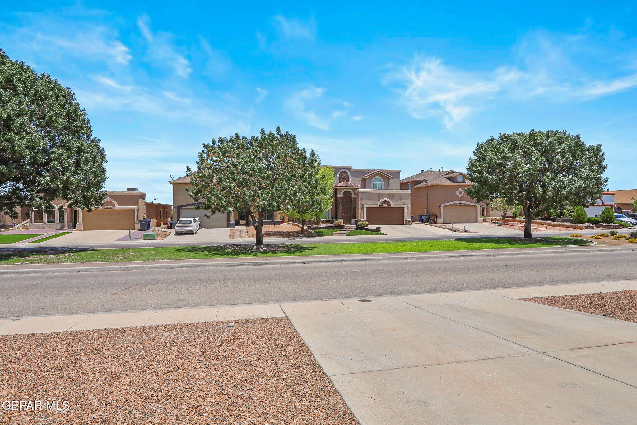 2057 Shreya Street – photo 4