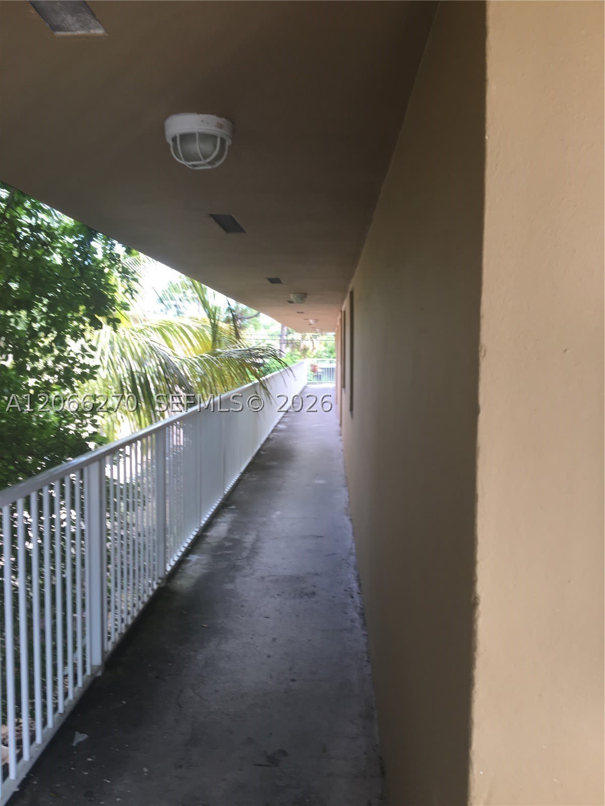 1516 SW 5th Pl – photo 3