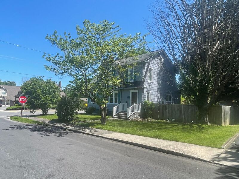 528 Lindbergh Avenue – photo 4