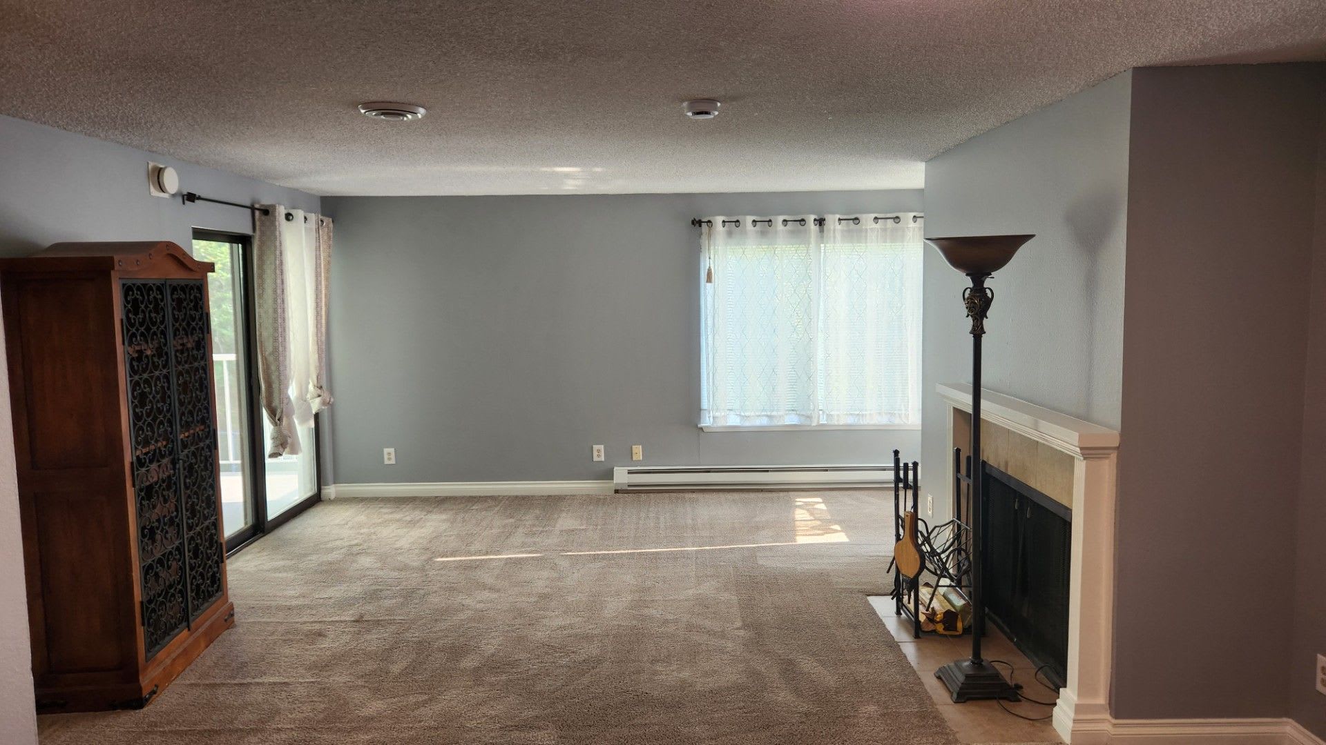Beautifully Updated Des Moines Townhome – photo 3