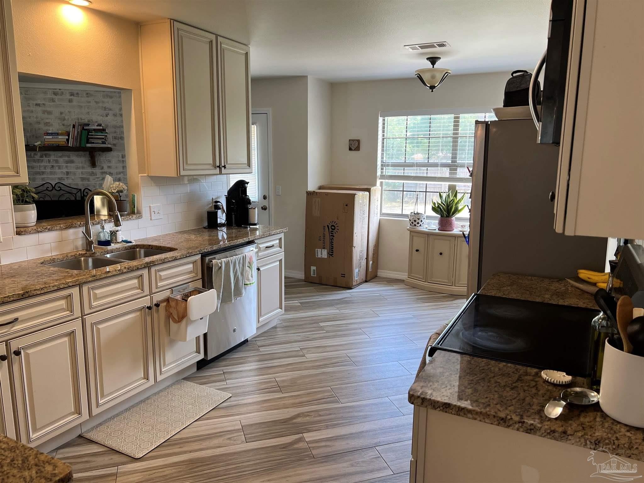 4207 Cherry Laurel Dr – photo 4