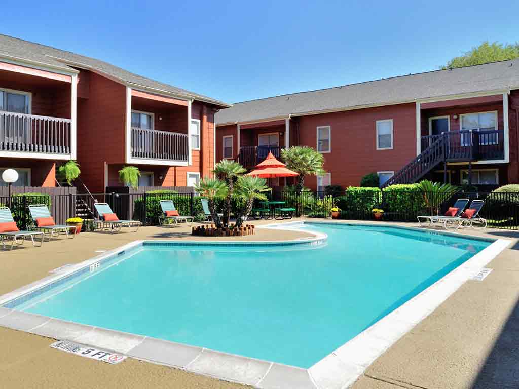 Lakeshire Place – photo 1