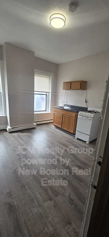 5 Union Ave – photo 2
