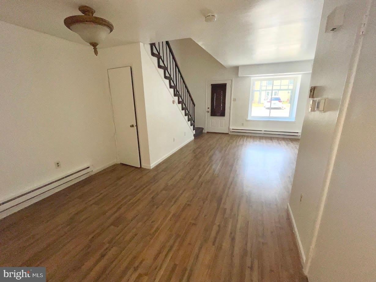 1 Dover Court – photo 3