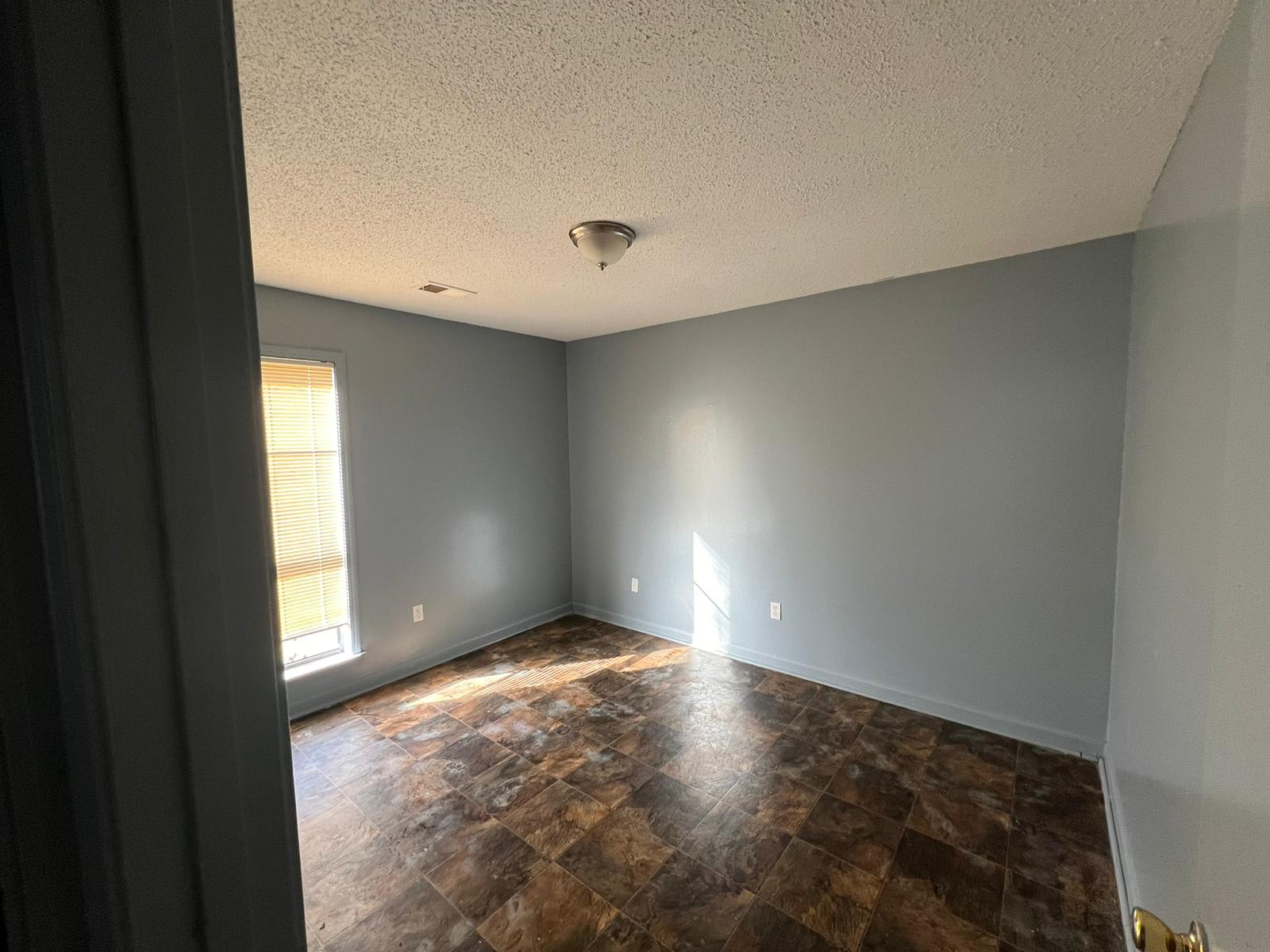 3156 Chandler St – photo 3