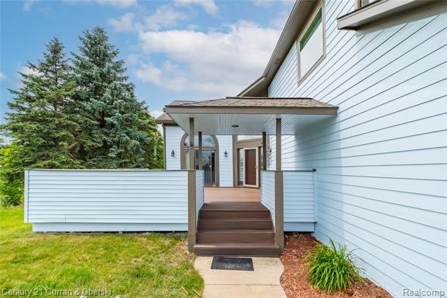 1083 N Livernois Road – photo 2