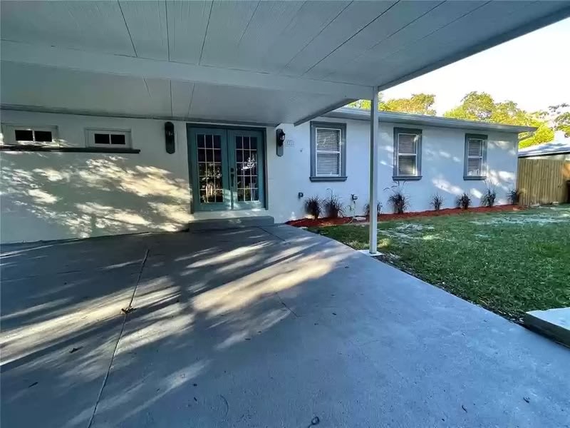 3217 West Hartnett Avenue – photo 2