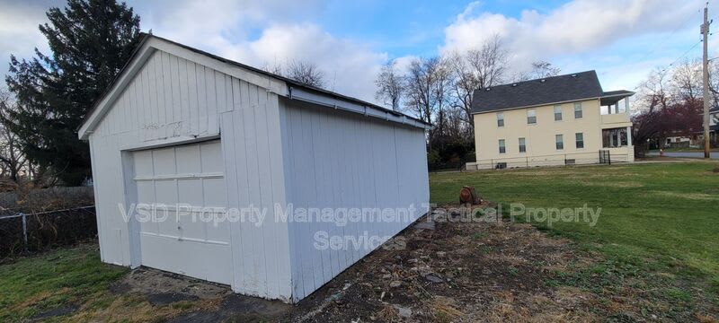 7523 Aetna Rd – photo 3