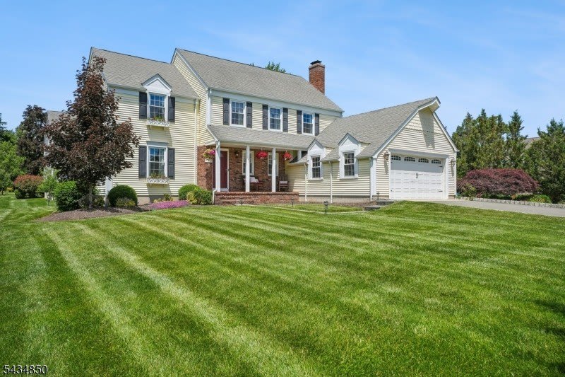 4 Copperfield Way – photo 2