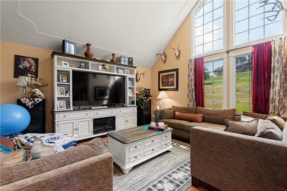 3054 Bedillion Road – photo 2