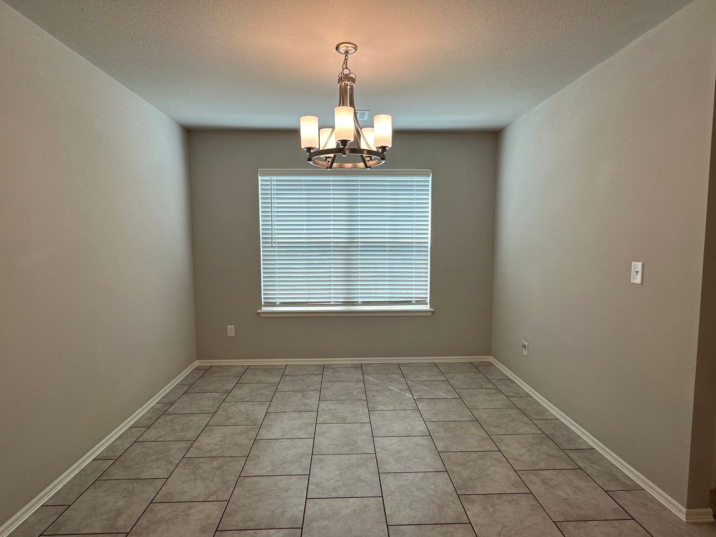 Bixby New 4 Bed 3 Bath 3 Car Garage – photo 3