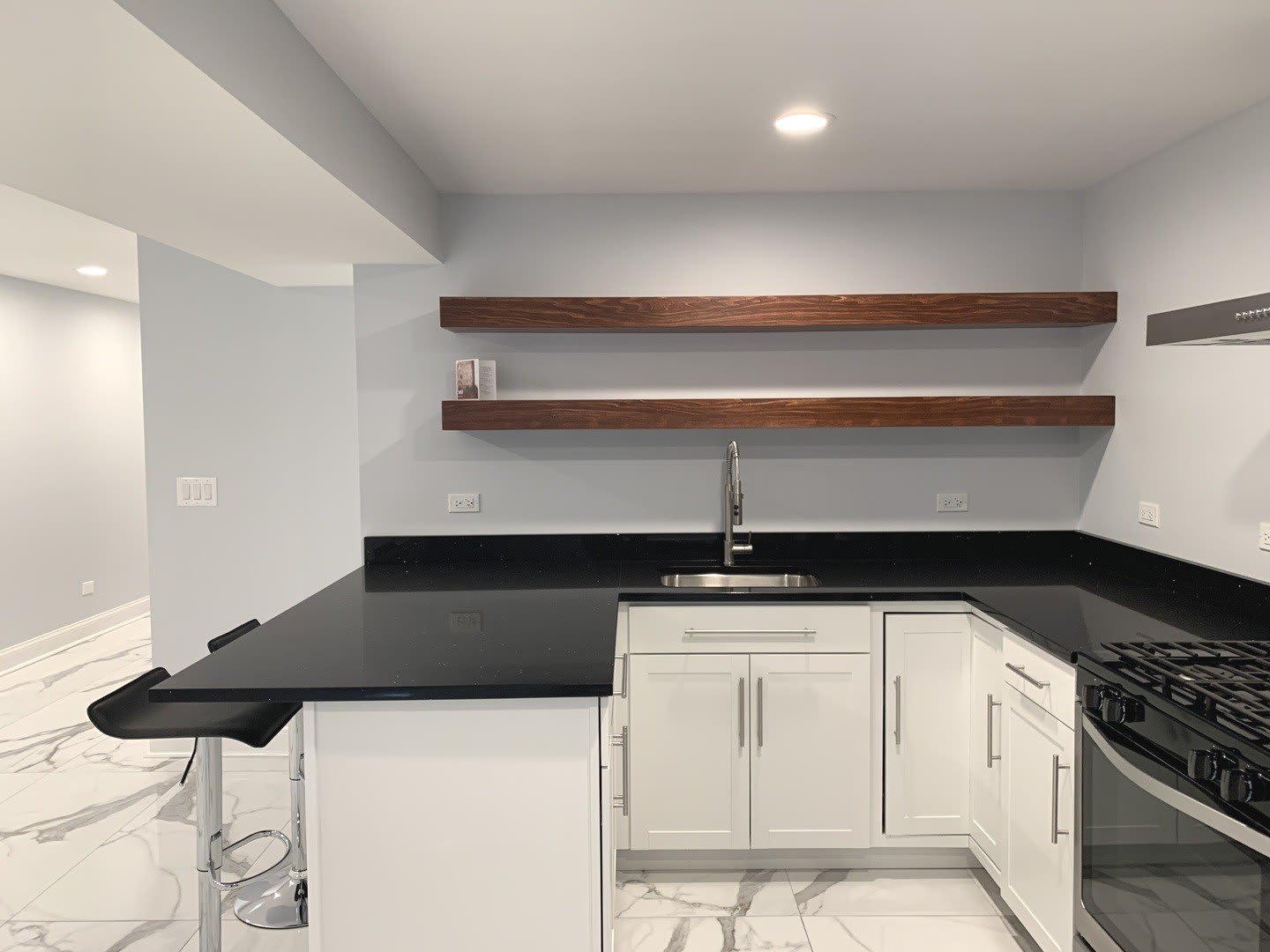 3929 N Whipple Street – photo 3