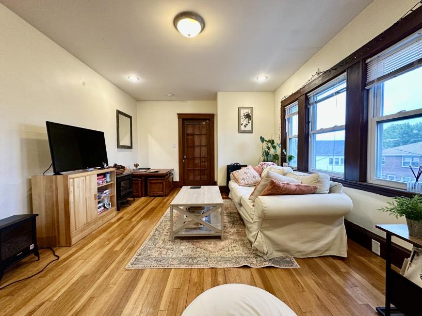 112 Colborne Rd. – photo 2