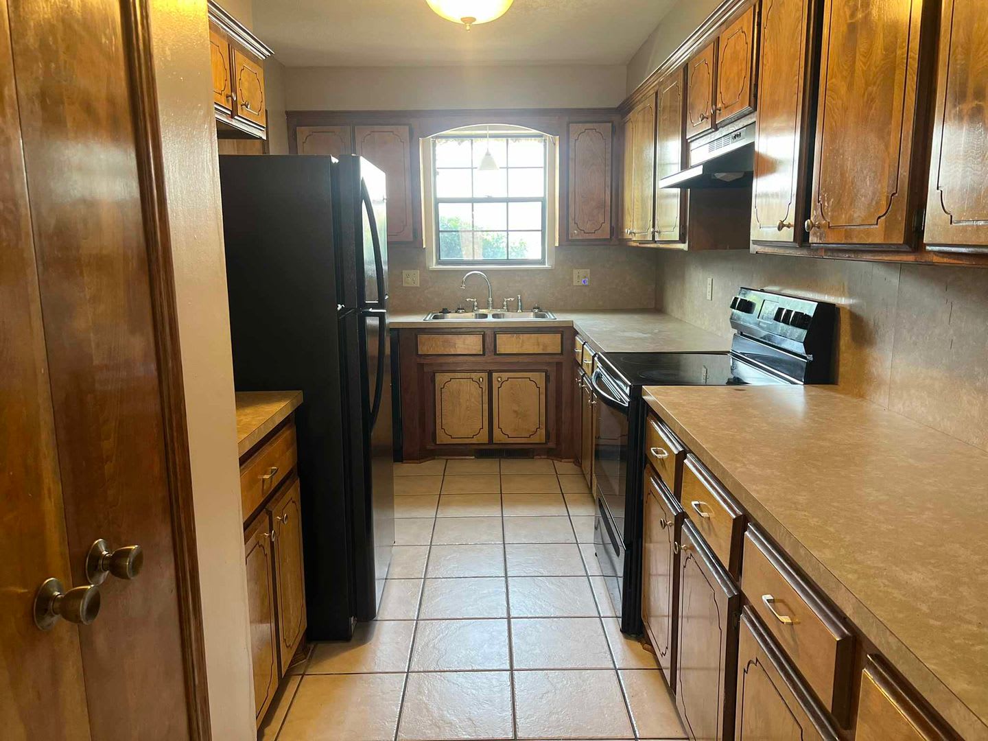 Comfortable Living in a Convenient Location – photo 5