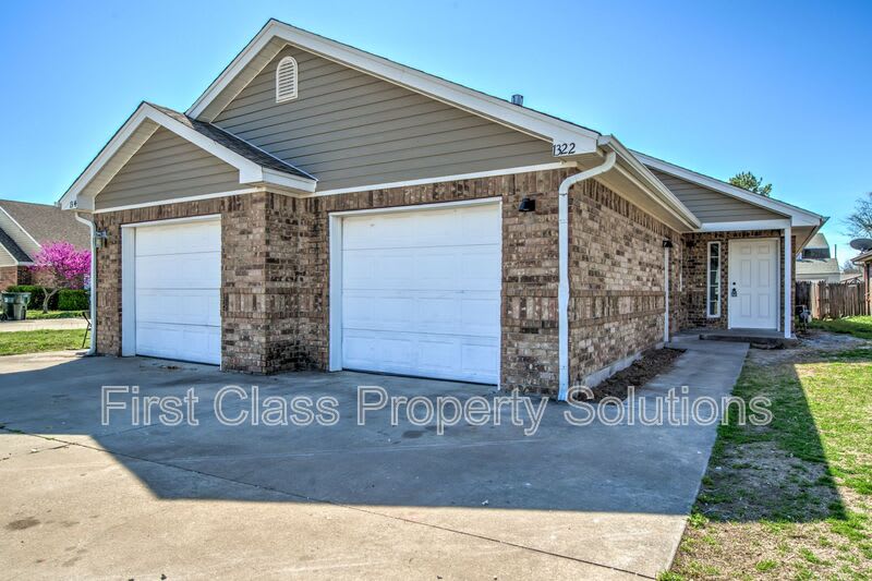 1322 Commerce Dr – photo 2