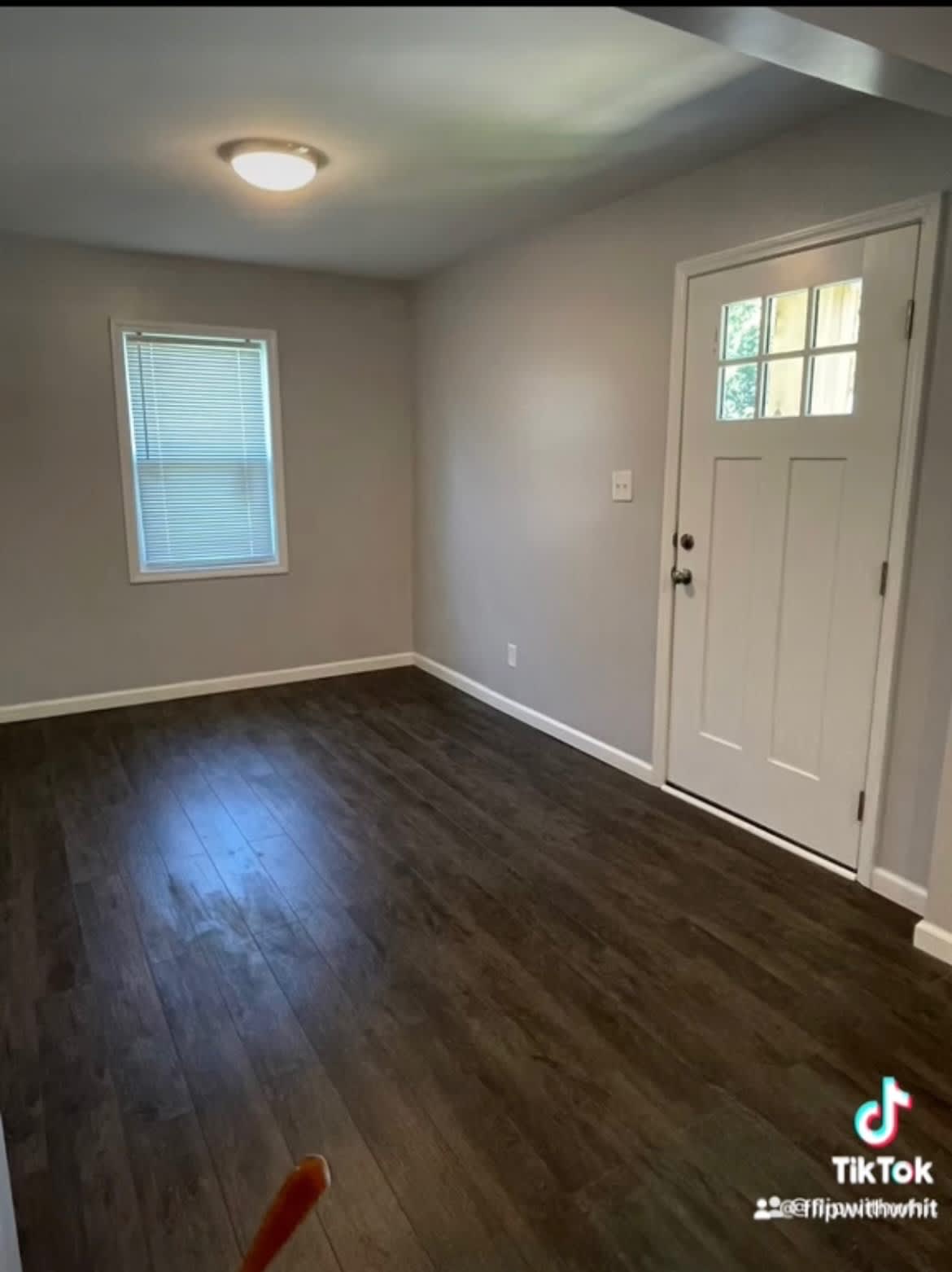 205 Carter St – photo 2
