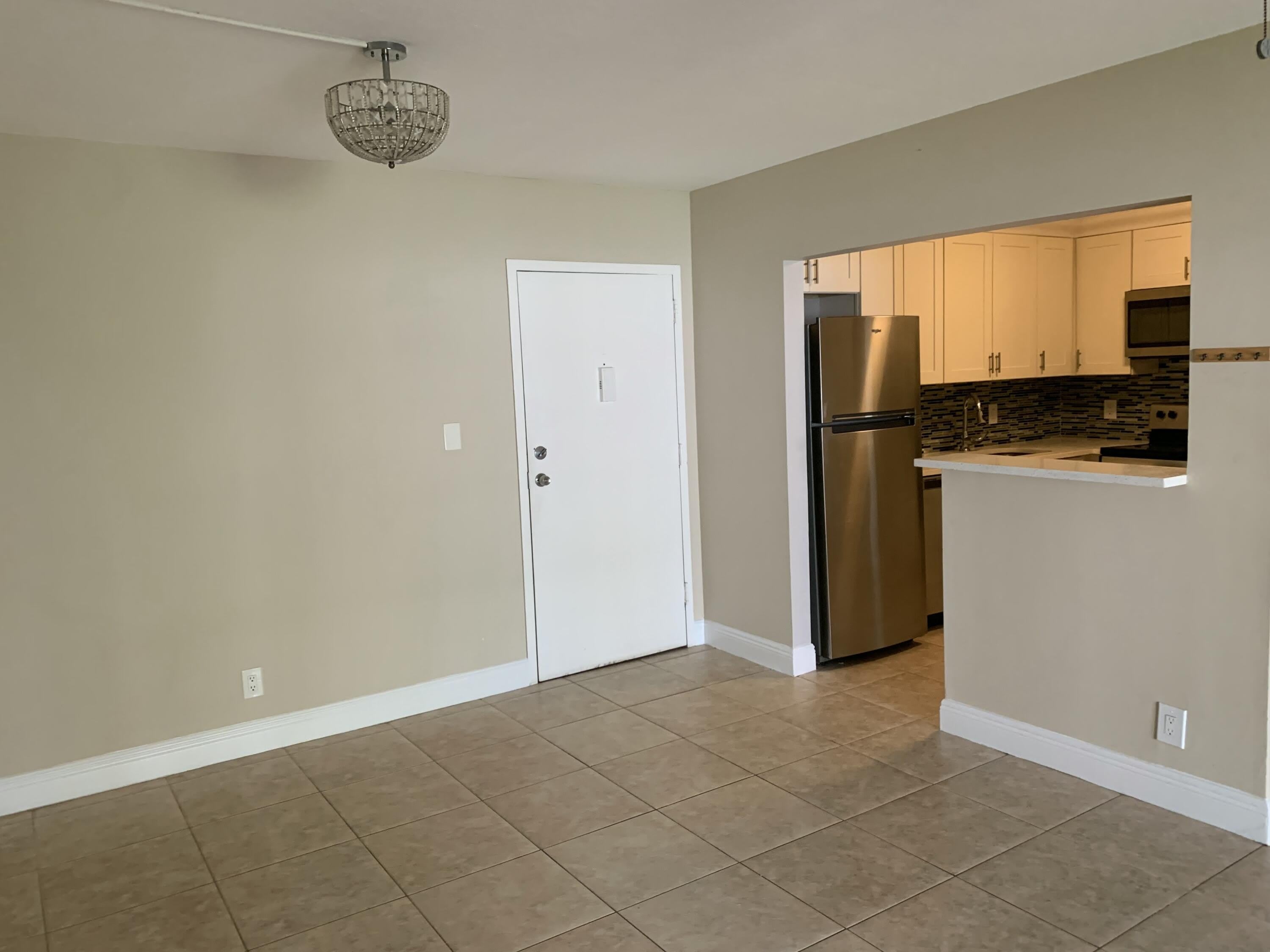 708 SE 2nd Avenue – photo 2