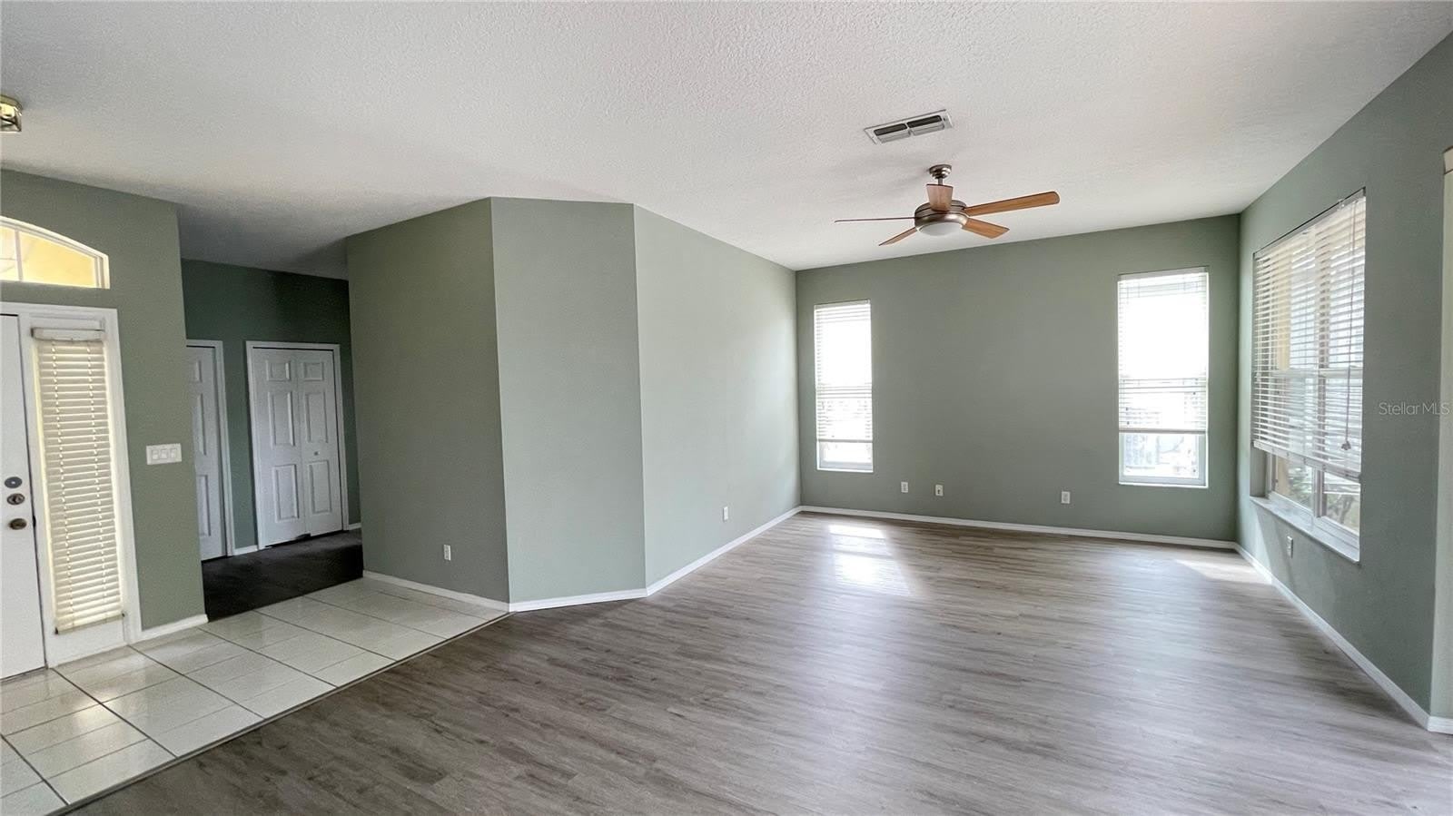 210 41ST Street NE – photo 3