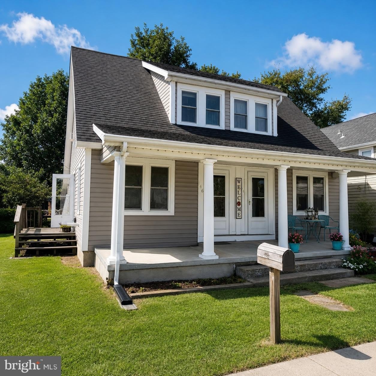 446 RAILROAD AVE – photo 1
