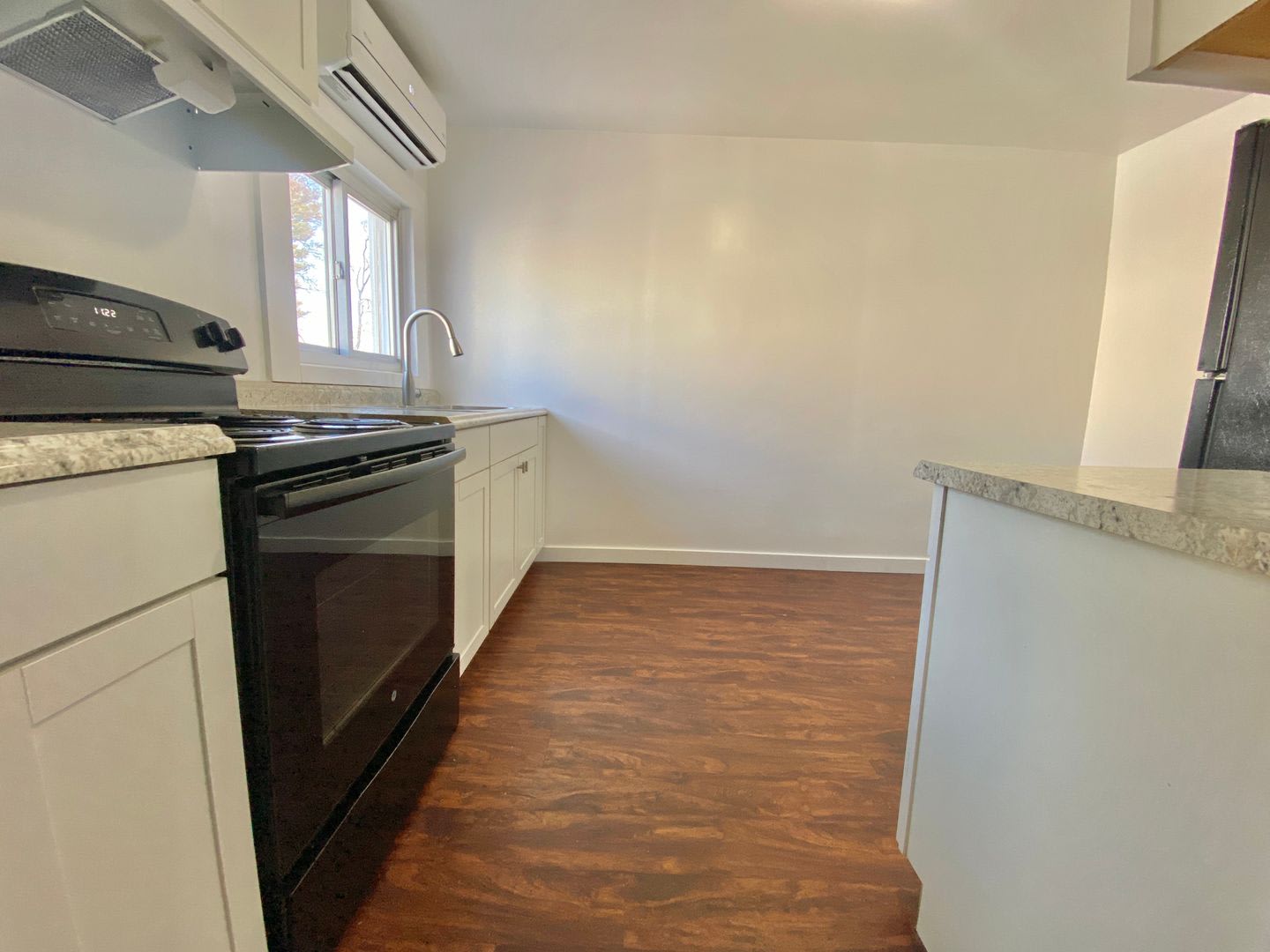 432 Albany Ave – photo 2