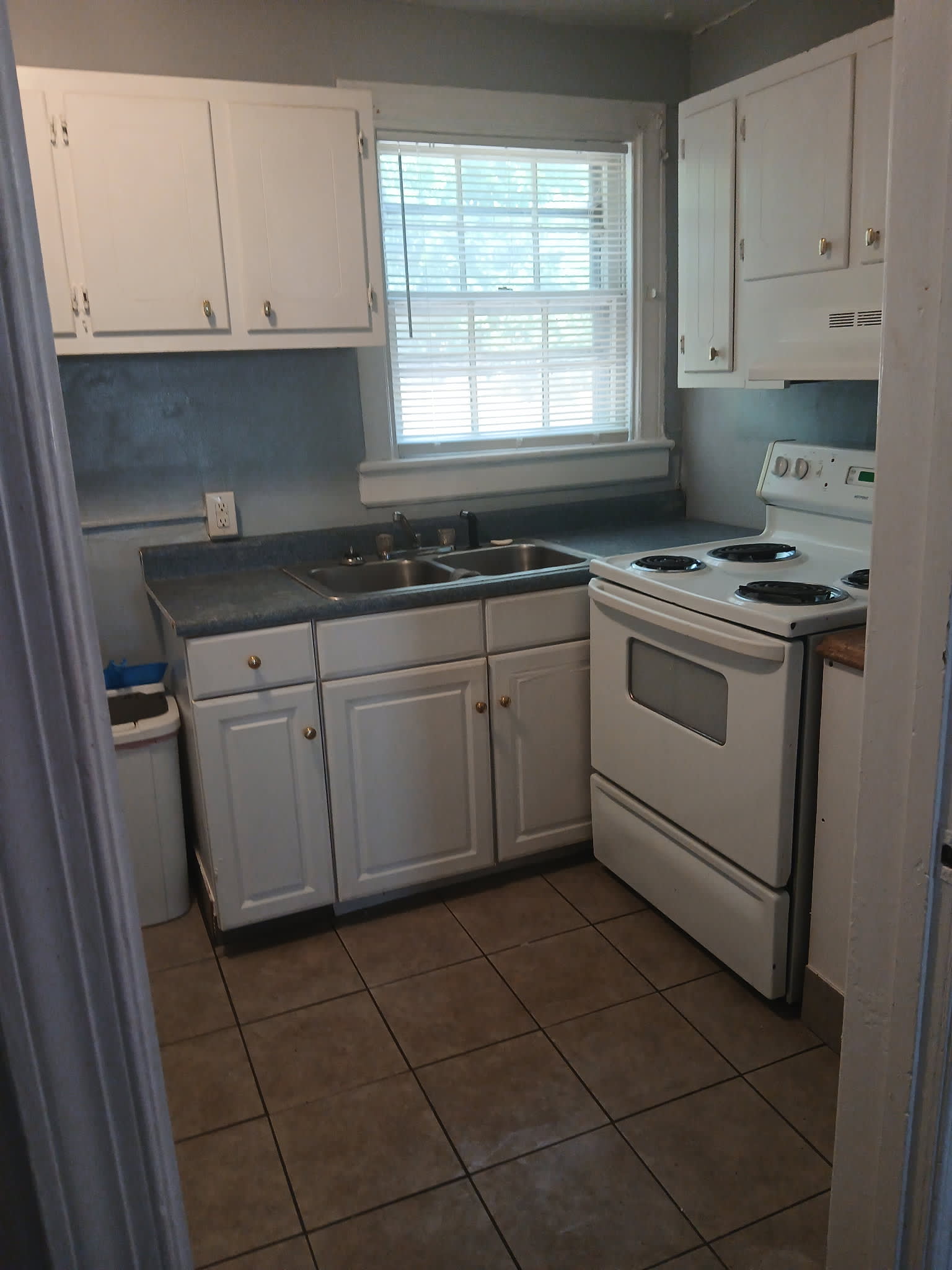 1204 Wallace Street – photo 5