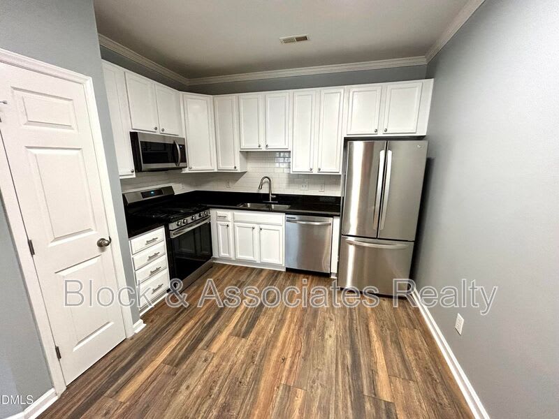 2210 Raven Road – photo 4